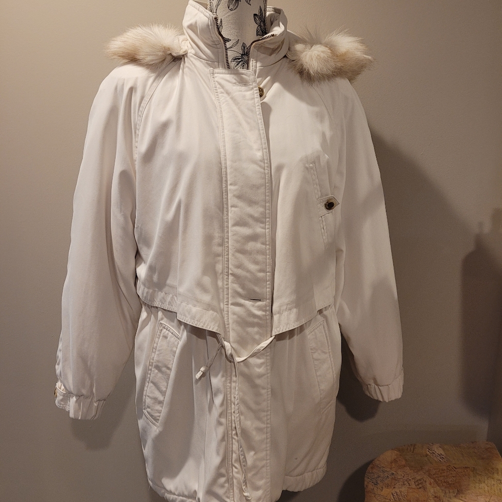 Larry Levine ivory coat